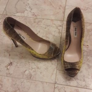 Miu shoes yellow and brown snake look skin